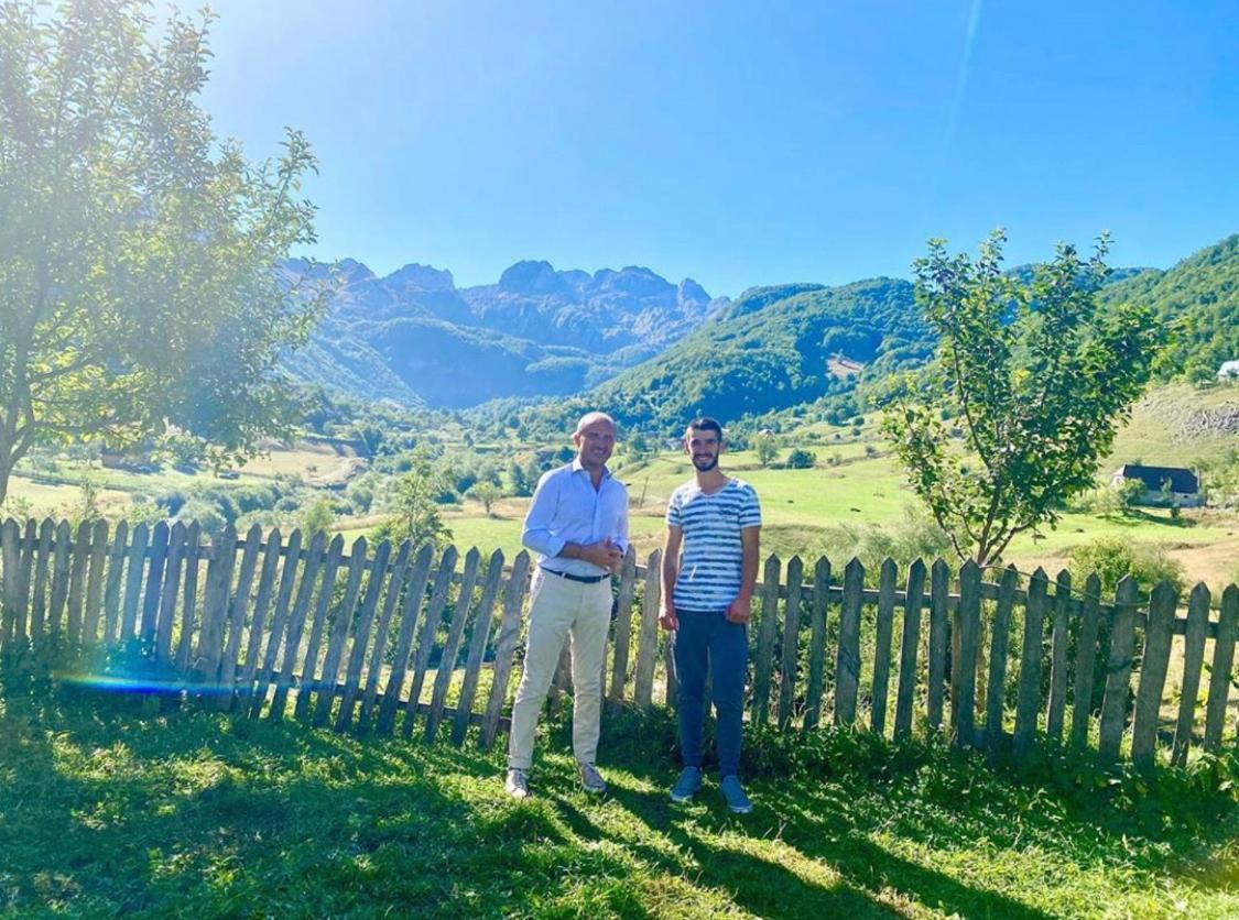 Guesthouse Alpini Lepushe Bagian luar foto
