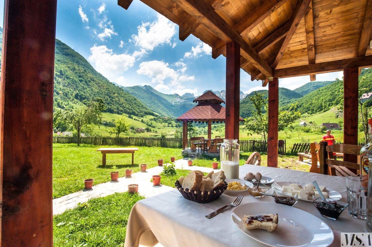 Guesthouse Alpini Lepushe Bagian luar foto